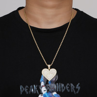 Collier avec pendentif en forme de cœur en zircon cubique, bijoux hip-hop tendance 2023, en laiton, entièrement serti de CZ, pour hommes et femmes