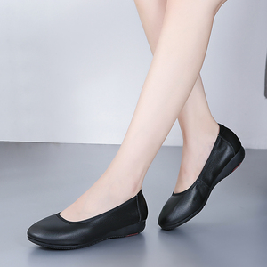 <span class=keywords><strong>Scarpe</strong></span> da Lavoro Professionali da <span class=keywords><strong>Donna</strong></span> in Pelle Nera, Suola Morbida, Traspiranti, Slip-On, in Pelle Bovina di Prima Qualità, Taglie Grandi 41-43 per L'Estate - Product Image 5