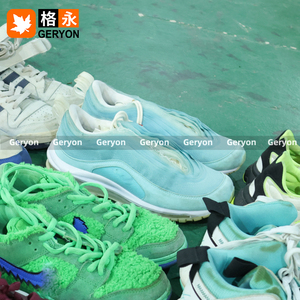 Мужская фирменная спортивная обувь с низким вырезом - Product Image 4