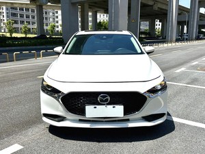 Mazda 3 Axela 2.0L Premium Auto Sedan Usata Scontata 2023 - Berlina Familiare Elegante a Basso Costo per l'Esportazione - Product Image 6