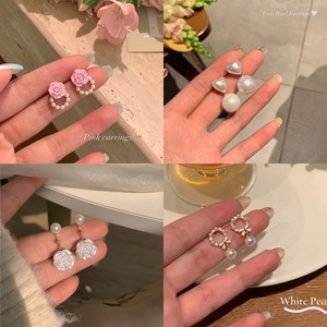 เข็มเงินเพิร์ลเพทายสำหรับผู้หญิงต่างหูแบบห้อยสไตล์หรูหราในป่าเย็น - Product Image 4