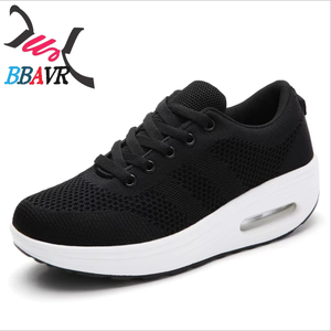 Zapatillas Deportivas Casuales para Mujer, de Tela de Algodón, con Suela Gruesa, Fáciles de Caminar, Zapatillas de Moda para Otoño y Verano, Talla de Hombre, Servicios OEM y ODM - Product Image 1