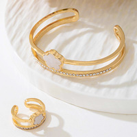 Conjunto de 2 Pulseras de Moda con Dijes de Trébol de Cinco Hojas con Incrustaciones de Diamantes de Metal de Alta Calidad Estilo Europeo-Americano para Mujer