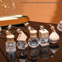 Vente populaire 6ml 8ml 10ml carré rond en verre clair parfum suspendu Air voiture diffuseur bouteille avec bouchon en bois