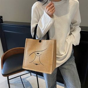 Customized logo Jute Tote Bag Eco-friendly Shopping Bag with Zipper Large Capacity Tote Bag - Product Image 4
