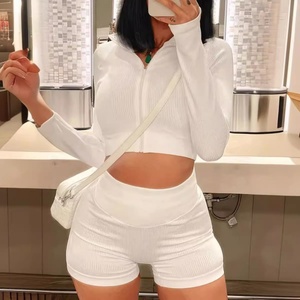 Viviblook Z929ST05 nouveau automne couleur unie Shorts entraînement 2 pièces costume femmes tenue - Product Image 3