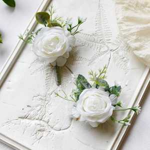 Boutonnière di Rose Artificiali in Stile Coreano Bianco per Sposa, Damigella, Sposo, Affari, San Valentino, Origine Henan, Cina - Product Image 1