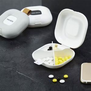 กล่องยาพลาสติกคุณภาพสูงแบบ 4 ช่องสำหรับวิตามินและอาหารเสริม พกพาสะดวก - Product Image 2
