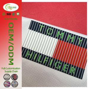 Étiquette de transfert thermique en silicone à impression quadrillée, haute résilience, sans craquelures, esthétique minimaliste Techwear pour la mode urbaine - Product Image 1