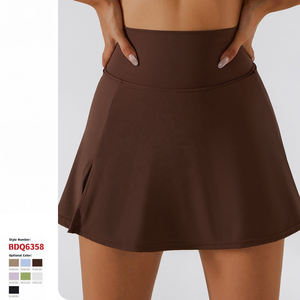 تنورة رياضية نسائية جديدة عصرية بخصر مرتفع للتنس مع شق جانبي تصميم 2 في 1 شورت رياضي للتمارين واليوغا بإحساس عاري - Product Image 1