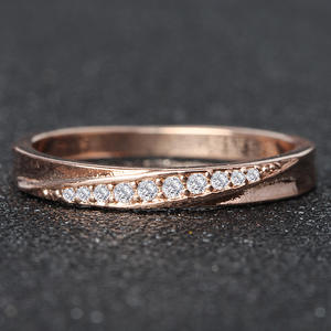 Vente en Gros Nouveau Design <span class=keywords><strong>Type</strong></span> Géométrique Or Rond Taille Brillant Bague de Mariage en Diamant - Product Image 6