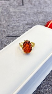 แหวนเงินแท้ 925 ดีไซน์เปิดประดับอำพันธรร<span class=keywords><strong>ม</strong></span>ชาติรูป<span class=keywords><strong>ปี่</strong></span>เซียะ เสริ<span class=keywords><strong>ม</strong></span>โชคลาภ ชุบทองแท้ สไตล์วินเทจ เครื่องประดับคุณภาพสูง - Product Image 3