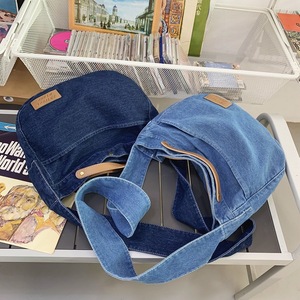 Casual Artistic <b>Fur</b> Small Handbag Women's New Style All-Match Japanese/Korean-Style Lunch Bag Campus Crossbody Tanjing - Product Image 2