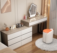 Bon Prix Élégante Chambre Tendance Led - Miroir Encadré Tabouret Compact Rehaussant l'Esthétique de l'Espace Coiffeuse