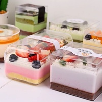 Vente de gros Tasse à mousse en plastique Boîte à dessert tiramisu Emballage de gâteau en plastique transparent Boîtes à cupcakes transparentes avec couvercle