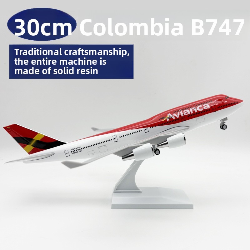 30CM Colombia B747