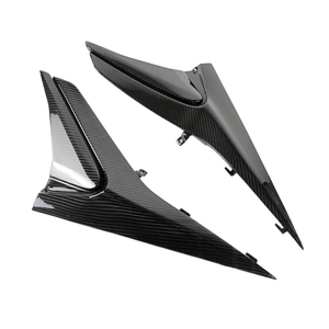 Panel Lateral Inferior del Asiento de Motocicleta de Fibra de Carbono 3K 100% Seca para <span class=keywords><strong>Aprilia</strong></span> <span class=keywords><strong>RS</strong></span> 660 2021-2024, <span class=keywords><strong>Carenado</strong></span> de Motocicleta de Fibra de Carbono al por Mayor - Product Image 1