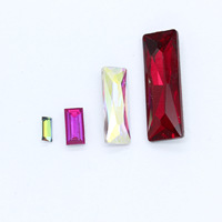 Pierres précieuses en vrac de forme irrégulière à fond pointu rectangulaire colorées en gros, pierres en verre cristallin électroplaqué 3D pour téléphone DIY