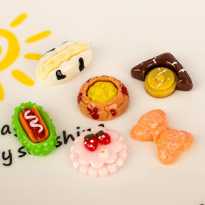 Vente en gros de pain grillé pour jouer à <span class=keywords><strong>manger</strong></span>, accessoires de bricolage, bijoux en résine pour la décoration - Product Image 3