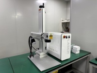 Mini graveur laser à fibre portable pour marquage couleur sur métal, découpe de bijoux, marquage d'oreilles d'animaux, équipement de gravure de claviers