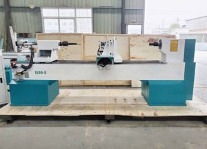 Torno CNC para madera M-shine MS-1516-2S2 con bancada de fundición pesada, husillo de bolas TBI y grabador CNC de cilindros para madera, bambú y columnas romanas - Product Image 3