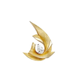 [Salon international de bijoux de Hong Kong] Broche élégante en forme de voile, d'inspiration nautique, dorée, avec zircon cubique étincelant - Product Image 1
