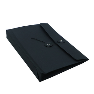 Emballage de vêtement d'enveloppe noire en papier kraft de grande taille personnalisé Boîtes d'expédition de <span class=keywords><strong>t-shirt</strong></span> personnalisées avec pochette de marque personnalisée - Product Image 6