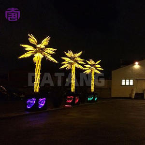 Lumière LED en forme de palmier énergique avec feuilles tropicales lumineuses pour la décoration des fêtes de Noël et du Nouvel An - Product Image 3