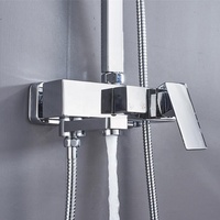 Ensemble de douche à effet pluie de style européen avec pommeau carré, barre coulissante, mitigeur mural à poignée unique