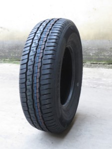 185/65R15 255/35ZR18 <span class=keywords><strong>pneu</strong></span> de taxi d'été <span class=keywords><strong>pneu</strong></span> de course pneus semi-lisses 265 35 18 <span class=keywords><strong>rallye</strong></span> et dérive - Product Image 3