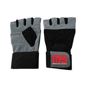 ถุงมือฟิตเนสแบบครึ่งนิ้ว ระบายอากาศได้ดี ยี่ห้อ Mudassar Sports Gym ผลิตจากผ้า Amara ยืดได้สี่ทิศทาง เหมาะสำหรับทุกเพศทุกวัย ใช้ยกน้ำหนักได้  รับสั่งทำตามขนาดและโลโก้ - Product Image 1
