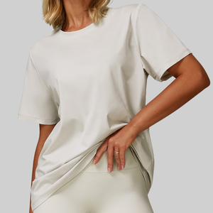 Venta al por mayor de alta calidad blusa holgada deportes gimnasio en blanco mujeres Top camisa logotipo personalizado camiseta de gran tamaño - Product Image 1