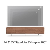 Lemari TV Ruang Tamu Modern OEM dari MDF Walnut dengan Pintu Louvered, Alas Logam, Sistem Manajemen Kabel, Furnitur Rumah yang Tahan Lama