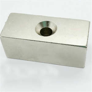מגנט בלוק שקוע עם חור מרובע 1 מ\\\"מ, סופר חזק, עם שירותי ריתוך וחיתוך, מגנט קבוע לשימוש תעשייתי - Product Image 1
