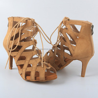 Sepatu dansa Suede imitasi bertali aprikot kustom sepatu dansa Ballroom Salsa Wanita sol Suede lembut 8.5CM