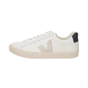 V stesso stile coppia <span class=keywords><strong>Sneakers</strong></span> bianche <span class=keywords><strong>con</strong></span> suole morbide traspiranti, lacci Casual, Versatile e facile da indossare - Product Image 6