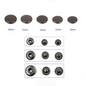 Nút biểu tượng tùy chỉnh chết Báo Chí Snap Nút cho quần áo bán buôn nóng bán vòng kim loại đúc handmade Hợp kim kẽm biểu tượng tùy chỉnh - Product Image 6