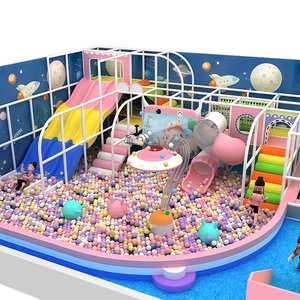 Equipo Profesional para Área de Juegos Interior con Temática Oceánica, con Túneles, Juguetes y una Gran Piscina de Pelotas para Centros Preescolares - Product Image 1