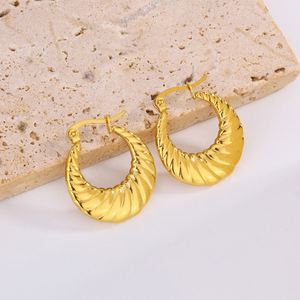Boucles d'oreilles papillon fleur à quatre feuilles, photos de produits professionnelles, bracelet en acier inoxydable, acier titane technique de haute qualité, vente en gros - Product Image 3