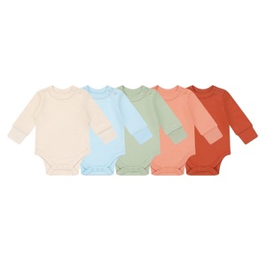 Combinaison pour bébé nouveau-né en bambou biologique personnalisée, combinaison une pièce, <span class=keywords><strong>pyjama</strong></span>, barboteuse de couleur unie avec boutons pression pour 0-24 <span class=keywords><strong>mois</strong></span> - Product Image 4