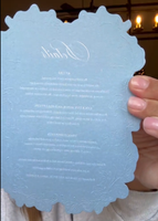 Invitaciones de Boda de Lujo Personalizadas con Impresión Tipográfica y Troquelado, Incluyendo Detalles para el Sobre, Tarjetas RSVP y de Alojamiento