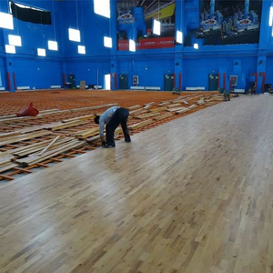 Precio <span class=keywords><strong>de</strong></span> fábrica Ecológico 140mm * 23mm Marco WPC decorativo para interiores Suelo <span class=keywords><strong>de</strong></span> madera <span class=keywords><strong>de</strong></span> plástico Uso en carreteras Patio privado/Balcón/Patio - Product Image 6