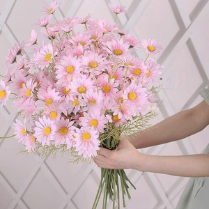 Bouquet artificiel de marguerites en soie, fleurs blanches et roses, décoration de mariage et de maison, réutilisable, haute simulation - Product Image 3