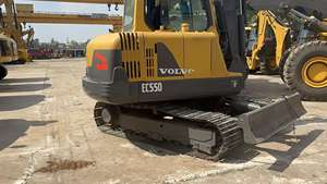 Excavatrice sur chenilles Volvo EC55D d'occasion, bon état, faible nombre d'heures de travail, poids opérationnel de 5 tonnes, godet de 3 m, moteur, stock Shanghai - Product Image 5