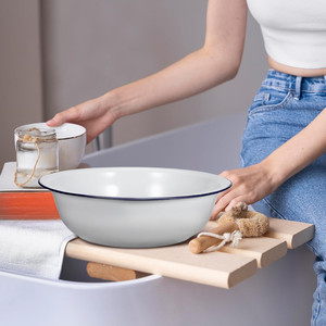 Bol profond <span class=keywords><strong>en</strong></span> émail de porcelaine de gros, 32 cm, 34 cm, 36 cm, OEM, blanc métallique, vaisselle de cuisine, lavabos <span class=keywords><strong>en</strong></span> émail avec bord bleu - Product Image 3
