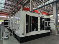 Générateurs diesel silencieux de secours 200 kVA, 300 kVA, 500 kVA, 400 kVA, 300 kW, 160 kW pour usage domestique avec ATS