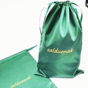 Sac en satin à cordon coulissant avec logo personnalisé, sacs en satin pour perruques, sacs de rangement pour cheveux naturels tissés, sac cadeau en satin - Product Image 1