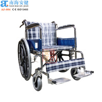Fauteuil roulant à roue magnétique à essieu unique AJ-601PU, en acier chromé, cuir noir/bleu, 100 kg, pour personnes handicapées, avec logo imprimé, fabriqué en Égypte