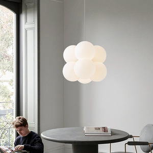 Atunus Nordic minimalista elegante palloncino bianco camera dei <span class=keywords><strong>bambini</strong></span> luce ragazza palla lampada a sospensione ristorante lampada camera da letto lampadario - Product Image 1