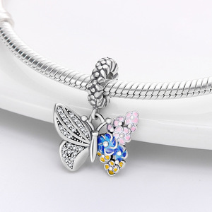 Vente en gros de pendentifs en argent 925 avec des papillons bleus et roses qui brillent dans le noir, perles pour bracelet et <span class=keywords><strong>collier</strong></span>, bijoux pour femmes, cadeau - Product Image 2